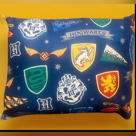 Wizarding World Harry Potter Collectible/Sleeping Pillow - Picture 4 of 4